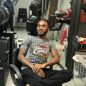 Meet your Posher, Omari